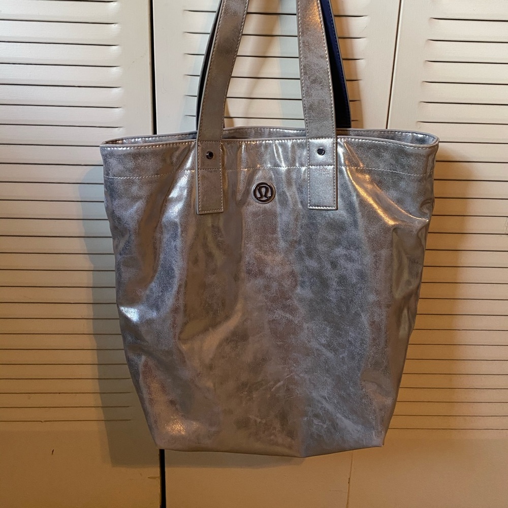Lululemon Gym Bag!